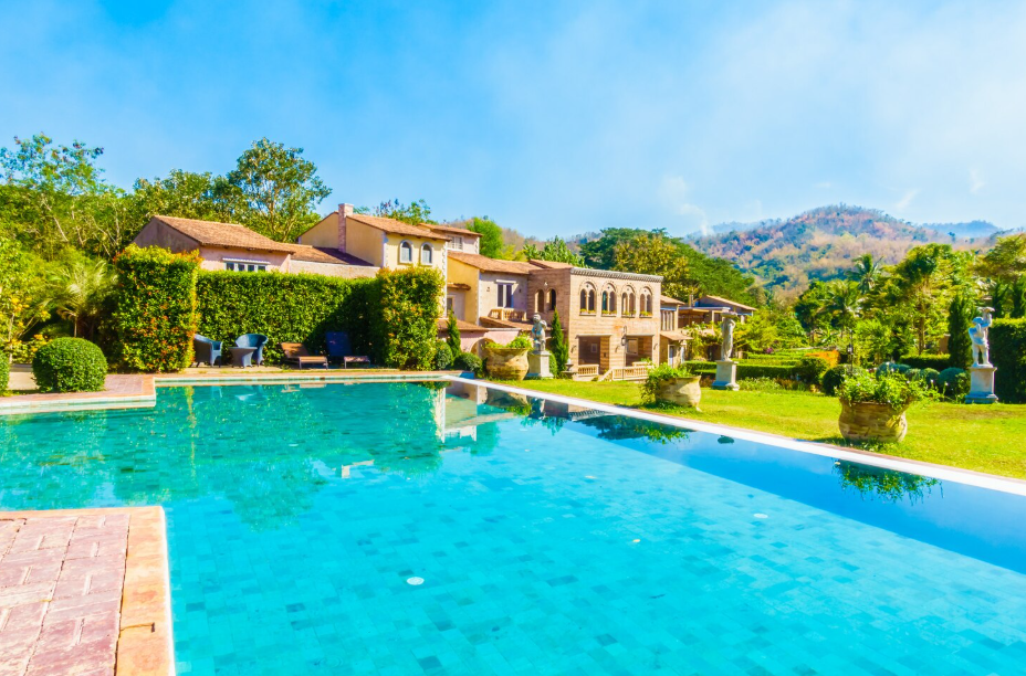Building Resilient Luxury Homes Outside of the City